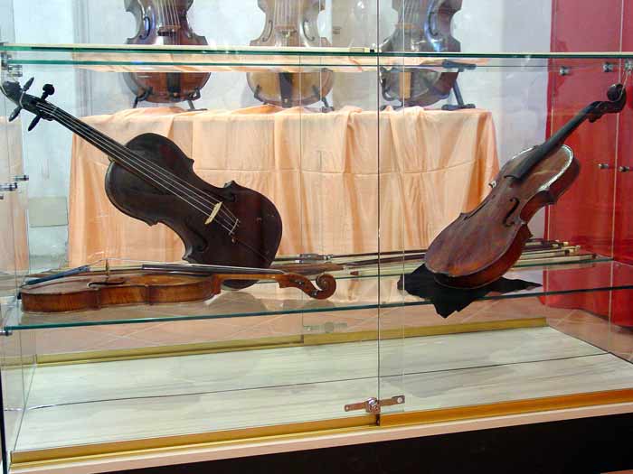 baroque viola