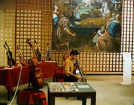 Exhibition historical musical instruments Orpheon Foundation