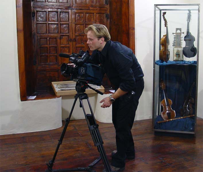 Frederik Franke by the filming of a documentary on the Orpheon exhibition Tenerife