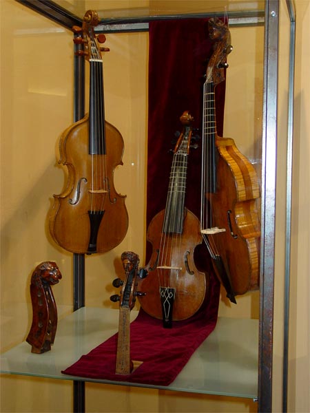 viola da gamba pardessus by Louis Guersan and anonymous Flemish, quinton by Louis Guersan