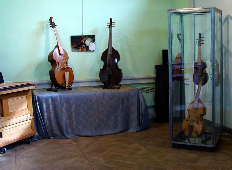 viola da gamba consort: 5 english instruments of the 17th C.