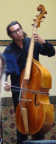 viola da gamba, description, history, museum of historical musical instruments, Jose Vazquez, Orpheon Consort, Hector Castillo,