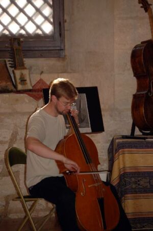 Cellist