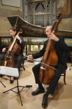 Bologna, 15/06/2020.
San Colombano - Collezione Tagliavini.
Presentazione mostra STILL ALIVE I preziosi strumenti ad arco della Collezione Vázquez. In collaborazione con ORPHEON FOUNDATION - Patrimonio della cultura musicale occidentale. Oltre 200 tra strumenti storici ad arco ed archetti originali provenienti dalla collezione del Prof. José Vàzquez. Gli strumenti, databili dal 1550 al 1780, sono tutti restaurati alle loro condizioni originali.
Fabio Roversi-Monaco Presidente Genus Bononiae. Musei nella città.
José Vázquez Direttore della Orpheon Foundation, proprietario della collezione e curatore della mostra.
Liuwe Tamminga Curatore della Collezione Tagliavini, San Colombano.
Marc Vanscheeuwijck Professore di Musicologia all’Università di Oregon (USA).
Foto Paolo Righi